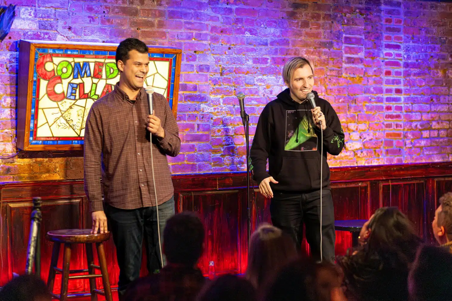 How Do I Reserve Seats at a Comedy Club